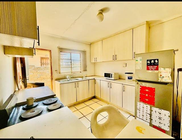 3 BEDROOM HOUSE FOR SALE IN VANDERBIJLPARK CE 4